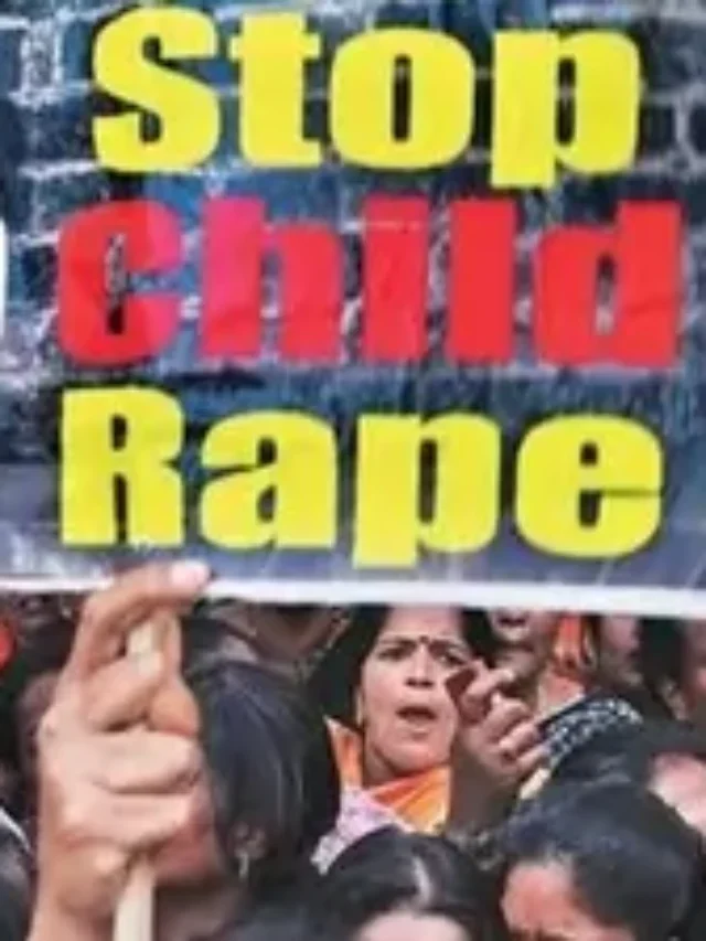 नाम बदलकर सोशल मीडिया पर की दोस्ती , फिर बनाया शारीरिक संबंध